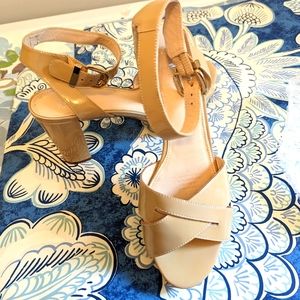 Whittner Platform Sandals.  made in Australia .  40 euro. 9 US